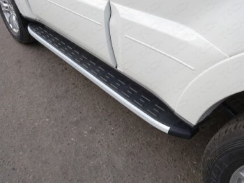 19 999 р. Пороги алюминиевые с пластиковой накладкой ТСС Тюнинг Mitsubishi Pajero 4 V90 2-ой рестайлинг (2014-2020) (серые)  с доставкой в г. Калуга. Увеличить фотографию 1