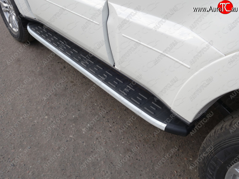 19 999 р. Пороги алюминиевые с пластиковой накладкой ТСС Тюнинг  Mitsubishi Pajero  4 V90 (2014-2020) (серые)  с доставкой в г. Калуга
