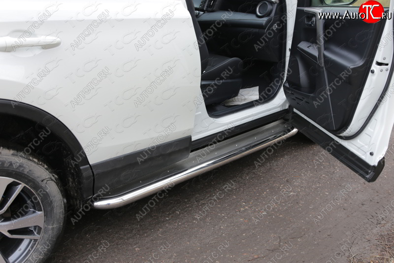 42 699 р. Пороги с площадкой 60,3 мм ТСС Тюнинг  Toyota RAV4  XA40 (2015-2019) (нержавейка)  с доставкой в г. Калуга