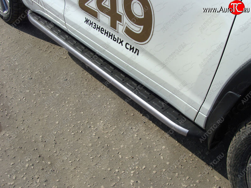 21 349 р. Пороги алюминиевые с пластиковой накладкой ТСС Тюнинг Toyota Highlander XU50 рестайлинг (2016-2020) (карбон серые)  с доставкой в г. Калуга