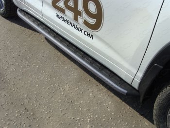 Пороги алюминиевые с пластиковой накладкой ТСС Тюнинг Toyota Highlander XU50 рестайлинг (2016-2020)  (карбон черные)