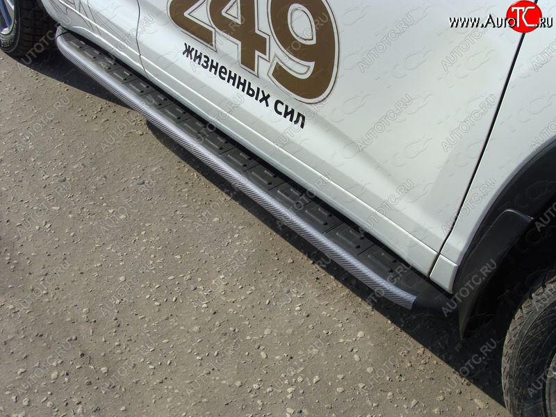 21 349 р. Пороги алюминиевые с пластиковой накладкой ТСС Тюнинг Toyota Highlander XU50 рестайлинг (2016-2020) (карбон черные)  с доставкой в г. Калуга
