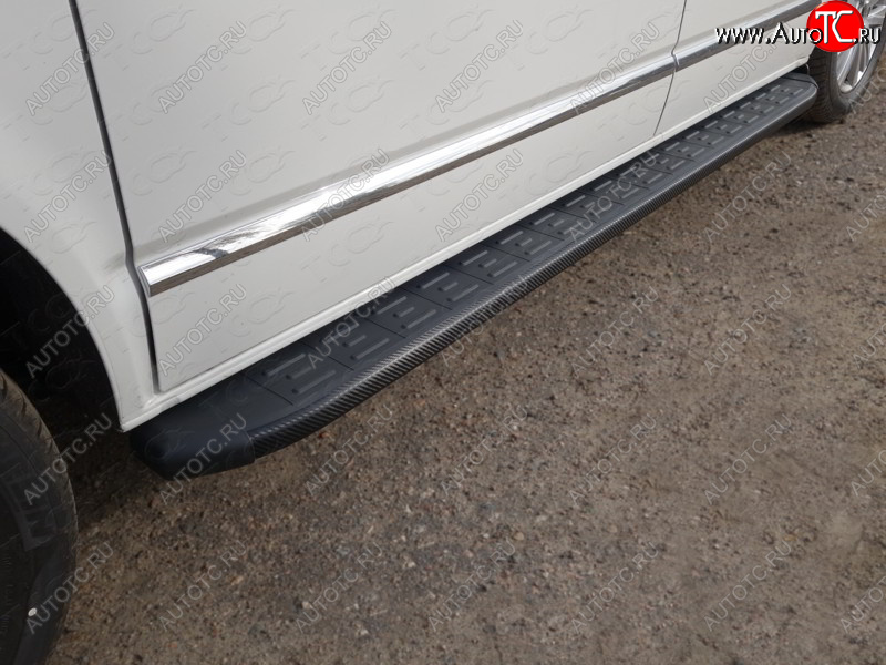 30 999 р. Пороги алюминиевые с пластиковой накладкой ТСС Тюнинг  Volkswagen Multivan  T6 (2016-2019) (карбон черные)  с доставкой в г. Калуга