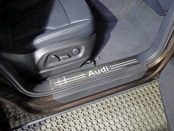 8 199 р. Накладки на пластиковые порожки салона (нержавейка, 4 шт.) ТСС Тюнинг  Audi Q5  8R (2008-2017) (лист шлифованный надпись AUDI)  с доставкой в г. Калуга. Увеличить фотографию 1