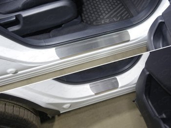 3 099 р. Накладки на пороги, ТСС Тюнинг  Honda CR-V  RW,RT (2016-2020) (лист шлифованный)  с доставкой в г. Калуга. Увеличить фотографию 1