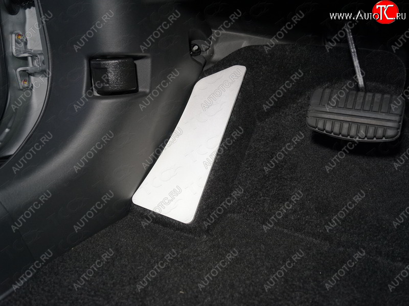 749 р. Накладка площадки левой ноги, ТСС Тюнинг  Mitsubishi Outlander  GF (2018-2024) (лист алюминий 4мм)  с доставкой в г. Калуга