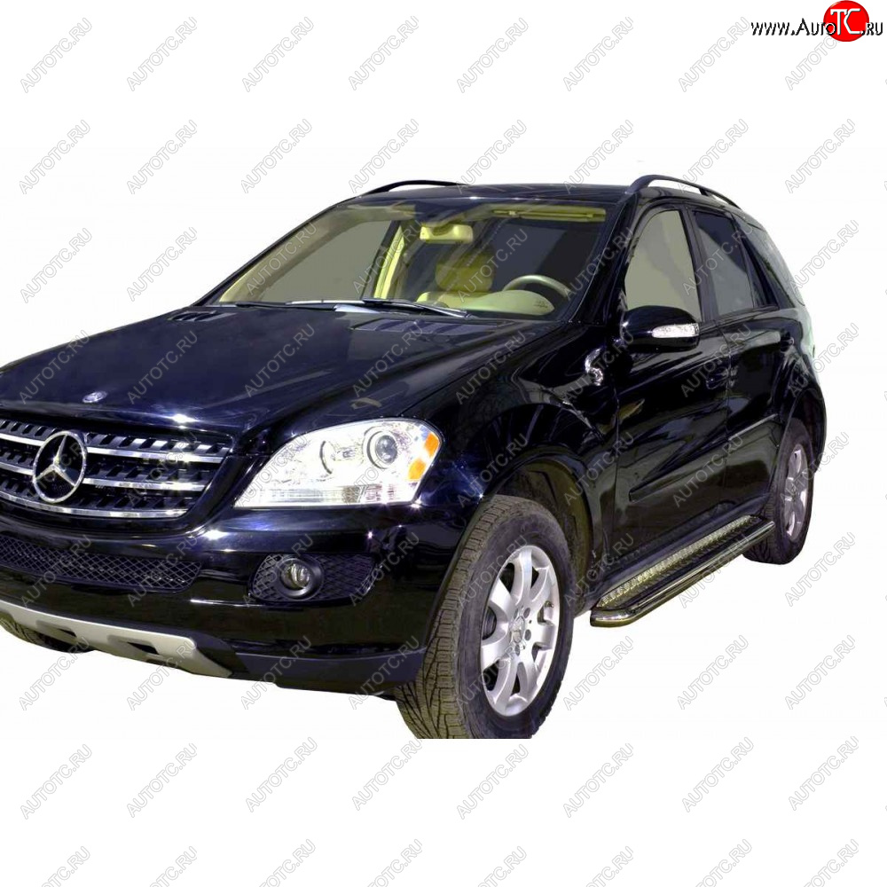 10 599 р. Защита порогов с алюминиевым листом d63.5, Техно Сфера  Mercedes-Benz ML class ( W163,  W164,  W166) (1997-2015) дорестайлинг, рестайлинг, дорестайлинг, рестайлинг (Черный матовый)  с доставкой в г. Калуга