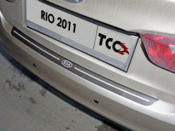 2 799 р. Накладка на задний бампер ТСС Тюнинг  KIA Rio  3 QB (2011-2015) (Лист шлитфованный надпись RIO)  с доставкой в г. Калуга. Увеличить фотографию 1