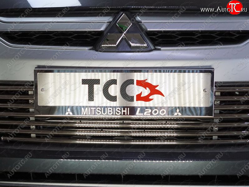 4 999 р. Рамка гос. номера ТСС Тюнинг  Mitsubishi L200  5 KK,KL (2018-2022) (нержавейка)  с доставкой в г. Калуга