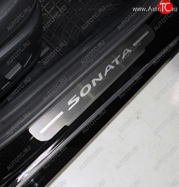 4 469 р. Накладки на порожки салона ТСС Тюнинг  Hyundai Sonata  DN8 (2019-2024) (лист шлифованный, надпись Sonata)  с доставкой в г. Калуга