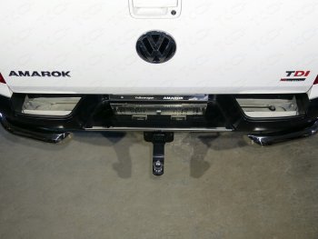 3 699 р. Накладки на задний бампер, ТСС Тюнинг Volkswagen Amarok рестайлинг (2016-2022) (лист зеркальный)  с доставкой в г. Калуга. Увеличить фотографию 1