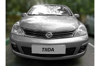 3 099 р. Защита радиатора Стрелка11 Стандарт  Nissan Tiida  1 хэтчбек (2010-2014) C11 рестайлинг (черная)  с доставкой в г. Калуга. Увеличить фотографию 1