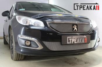 3 379 р. Защита радиатора (низ) Стрелка11 Стандарт  Peugeot 408 (2015-2022) рестайлинг (черная)  с доставкой в г. Калуга. Увеличить фотографию 1