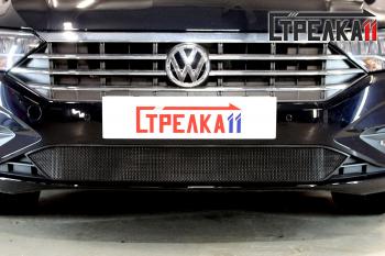 2 449 р. Защита радиатора Стрелка11 Стандарт Volkswagen Jetta A7 седан дорестайлинг (2018-2022) (черная)  с доставкой в г. Калуга. Увеличить фотографию 1