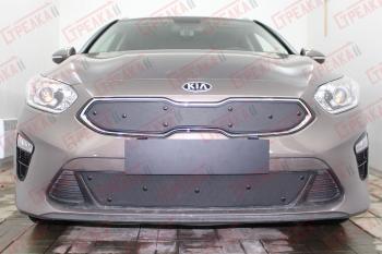 599 р. Зимняя заглушка решетки радиатора (верх) Стрелка11  KIA Ceed  3 CD (2018-2024) универсал, хэтчбэк (черная)  с доставкой в г. Калуга. Увеличить фотографию 1