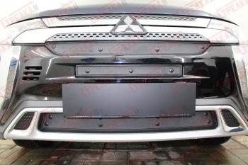 599 р. Зимняя заглушка решетки радиатора (верх, 2 части) Стрелка11  Mitsubishi Outlander  GF (2018-2022) 3-ий рестайлинг (черная)  с доставкой в г. Калуга. Увеличить фотографию 1