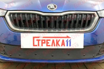 599 р. Зимняя заглушка решетки радиатора (низ) Стрелка11  Skoda Rapid  MK2 (2019-2024) (черная)  с доставкой в г. Калуга. Увеличить фотографию 1