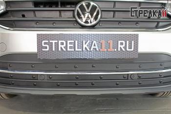 599 р. Зимняя заглушка решетки радиатора (верх) Стрелка11 Volkswagen Tiguan Mk2 рестайлинг (2020-2022) (черная)  с доставкой в г. Калуга. Увеличить фотографию 1