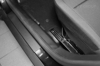 2 249 р. Накладки на ковролин пола Petroil Tuning (передние боковые)  Renault Duster  HM (2020-2024) (Текстурная поверхность (шагрень))  с доставкой в г. Калуга. Увеличить фотографию 6