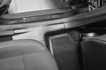 1 489 р. Накладки на ковролин пола Petroil Tuning (задние боковые)  Renault Duster  HM (2020-2024) (Текстурная поверхность (шагрень))  с доставкой в г. Калуга. Увеличить фотографию 6