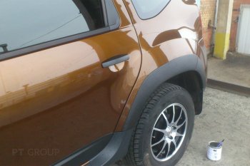 Комплект накладок на колёсные арки Petroil Tuning Renault Duster HS рестайлинг (2015-2021)  (Текстурная поверхность)