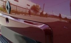 1 549 р. Накладка на пятую дверь Антихром Kart RS Renault Duster HS дорестайлинг (2010-2015) (Тисненный пластик)  с доставкой в г. Калуга. Увеличить фотографию 2