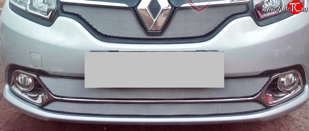 1 859 р. Нижняя сетка на бампер (Privilege, Luxe) Russtal (хром)  Renault Logan  2 (2014-2018)  с доставкой в г. Калуга