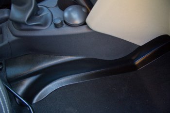2 279 р. Накладки на ковролин АртФорм  Renault Logan  2 (2014-2018) (Центральные)  с доставкой в г. Калуга. Увеличить фотографию 5
