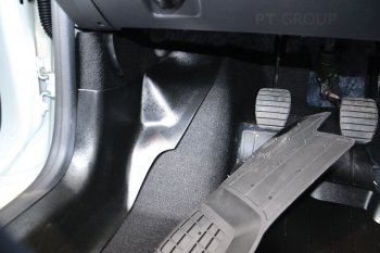 3 089 р. Накладки на ковролин пола Petroil Tuning  Renault Logan  2 (2014-2024) (Боковые)  с доставкой в г. Калуга. Увеличить фотографию 3