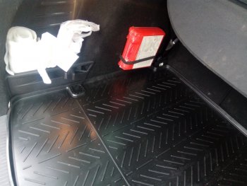1 269 р. Коврик в багажник Sport Tourer Aileron  Renault Megane  универсал (2008-2013)  с доставкой в г. Калуга. Увеличить фотографию 1