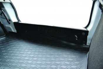 1 189 р. Накладки в проем багажника Petroil Tuning  Renault Sandero  (B8) (2014-2024)  с доставкой в г. Калуга. Увеличить фотографию 3