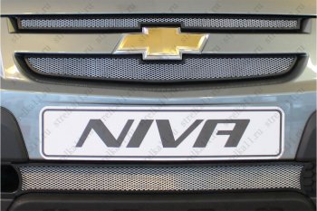 5 349 р. Защитная сетка в бампер (ячейка 3х7 мм, GLCGLS, 3 части) Alfeco Стандарт Chevrolet Niva 2123 рестайлинг (2009-2020) (Хром)  с доставкой в г. Калуга. Увеличить фотографию 4
