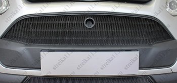 3 699 р. Защитная сетка в бампер (ячейка 3х7 мм, верхняя часть) Alfeco Стандарт Ford Tourneo Custom дорестайлинг (2012-2018) (Чёрная)  с доставкой в г. Калуга. Увеличить фотографию 2