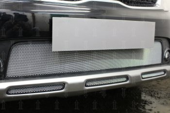 2 479 р. Защитная сетка радиатора в бампер (ячейка 3х7 мм, низ, 3 части) Стрелка11 Стандарт  KIA Rio  X-line (2017-2021) (хром)  с доставкой в г. Калуга. Увеличить фотографию 2