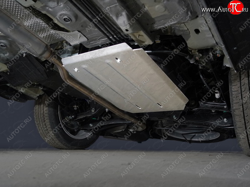5 799 р. Защита бака (V-2.0 2WD, алюминий) TCC Mitsubishi Outlander GF 1-ый рестайлинг (2014-2016)  с доставкой в г. Калуга