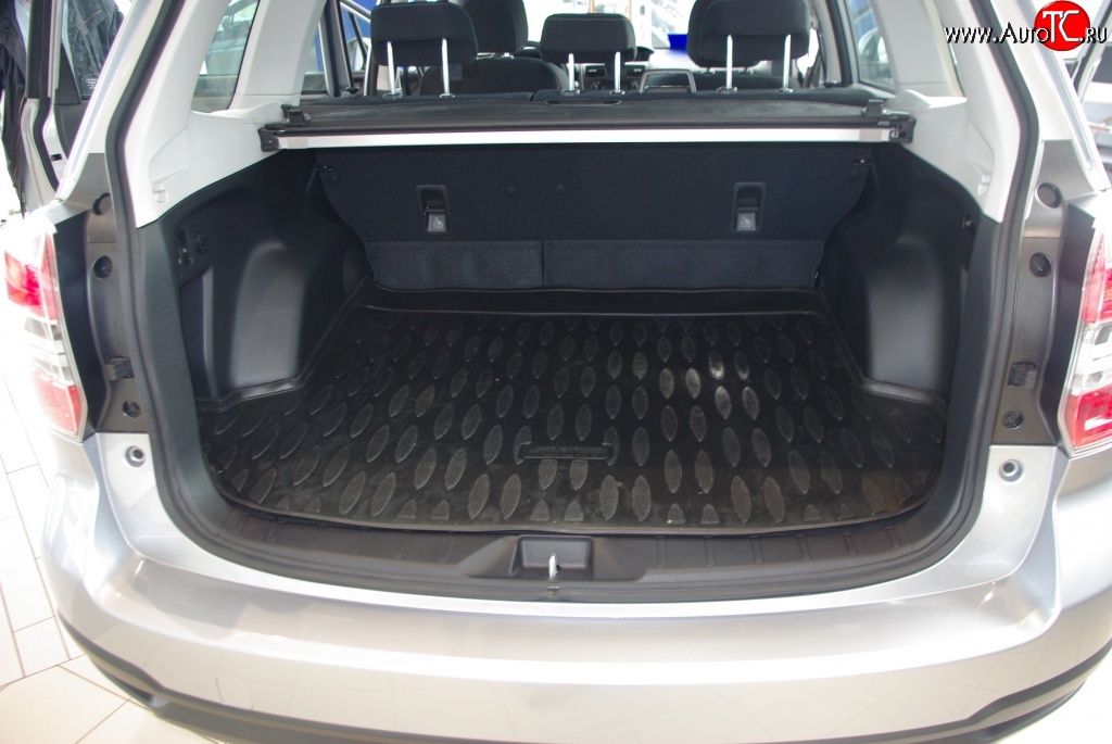 1 299 р. Коврик в багажник Aileron (полиуретан)  Subaru Forester  SJ (2012-2019)  с доставкой в г. Калуга