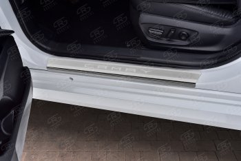 2 189 р. Накладки порожков салона Russtal  Toyota Camry  XV70 (2017-2021) (нержавейка шлифованная с надписью)  с доставкой в г. Калуга. Увеличить фотографию 2