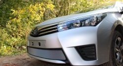 1 539 р. Сетка на бампер Russtal (хром)  Toyota Corolla  E180 (2013-2016)  с доставкой в г. Калуга. Увеличить фотографию 1