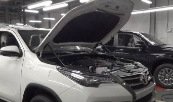 2 049 р. Упоры капота Russtal Toyota Fortuner AN160 дорестайлинг (2015-2020)  с доставкой в г. Калуга. Увеличить фотографию 1