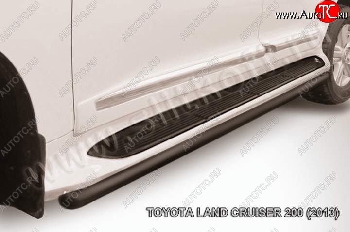 9 449 р. Защита штатного порога d57  Toyota Land Cruiser  200 (2012-2015) (Цвет: серебристый)  с доставкой в г. Калуга