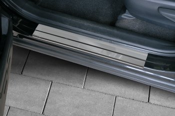 1 259 р. Накладки порожков салона Russtal  Toyota RAV4  XA40 (2012-2019) (Нержавейка полированная)  с доставкой в г. Калуга. Увеличить фотографию 1