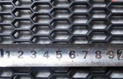Пластиковая сетка на автомобиль M-VRS Chery Tiggo 3x (2017-2024)