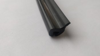 Универсальный уплотнитель FlexLine (жесткий профиль 8 mm U-LIP, 1 погонный метр) Лада Калина Cross 2194 универсал (2014-2018)