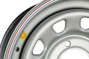 2 689 р. Штампованый диск OFF-ROAD Wheels (усиленный) 7.0x15 Suzuki Jimny JB23/JB43 2-ой рестайлинг (2012-2018) 5x139.7xDIA105.0xET25.0 (Цвет: серебристый). Увеличить фотографию 2