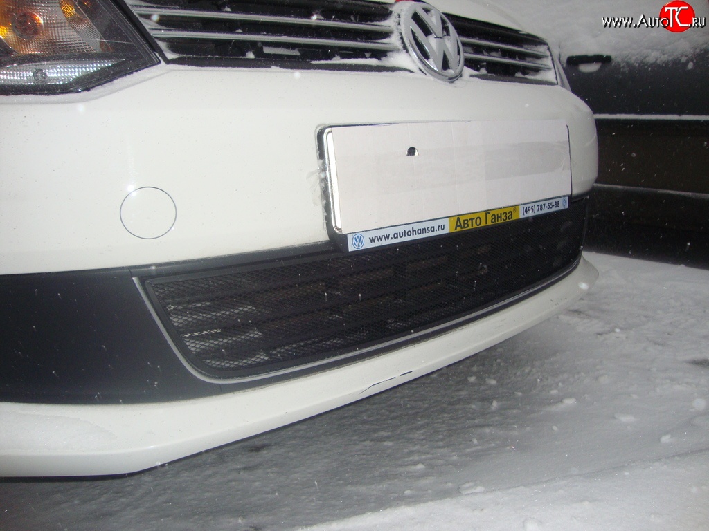 2 089 р. Сетка на бампер Russtal (черная) Volkswagen Polo 5 седан дорестайлинг (2009-2015)  с доставкой в г. Калуга