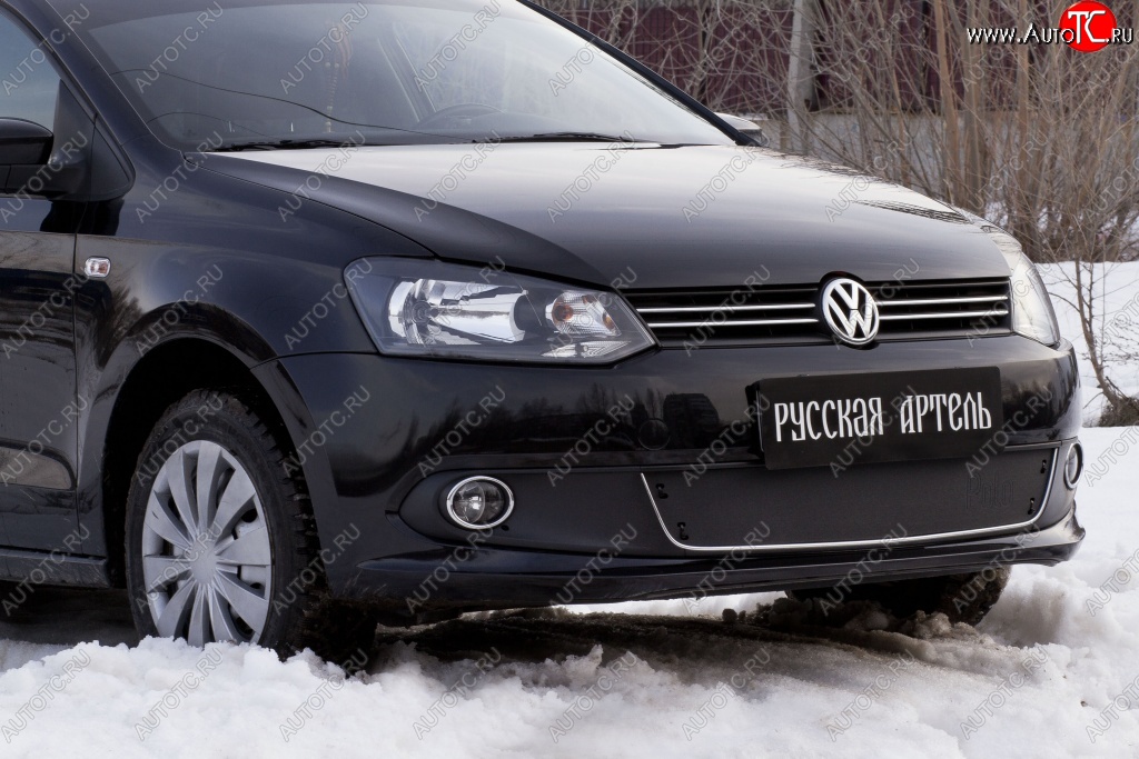 999 р. Зимняя заглушка решетки переднего бампера РА (Highline)  Volkswagen Polo  5 (2009-2015)  с доставкой в г. Калуга