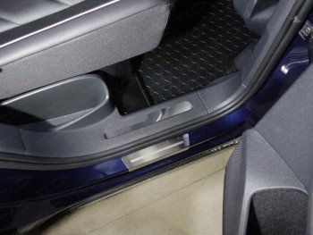 679 р. Пороги накладки задние ТСС  Volkswagen Tiguan  Mk2 (2016-2022) (нержавейка полированная)  с доставкой в г. Калуга. Увеличить фотографию 1
