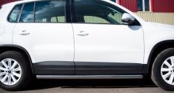 14 849 р. Защита порогов из круглой трубы диаметром 63 мм (Track & Field) Russtal  Volkswagen Tiguan  NF (2011-2017) (Защита порогов с со скосами на торцах (вариант 1))  с доставкой в г. Калуга. Увеличить фотографию 4