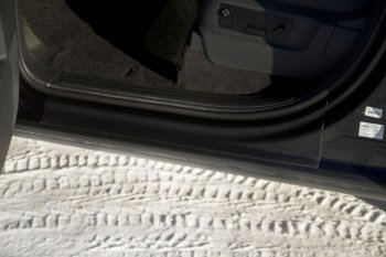 2 869 р. Накладки на внутренние пороги дверей RA  Volkswagen Touareg  GP (2006-2010)  с доставкой в г. Калуга. Увеличить фотографию 3